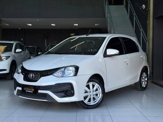 TOYOTA ETIOS 1.5 X PLUS 16V FLEX 4P AUTOMÁTICO